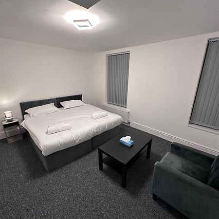 Modern Two-Bedroom Apartment 맨체스터 외부 사진